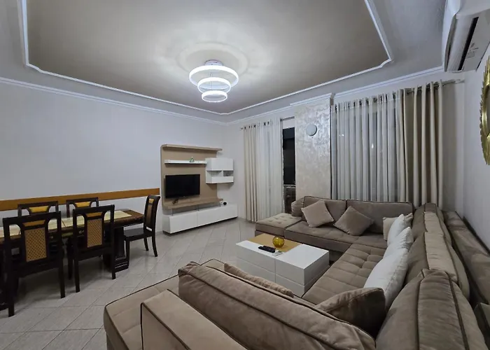 Tiksi Apartment *